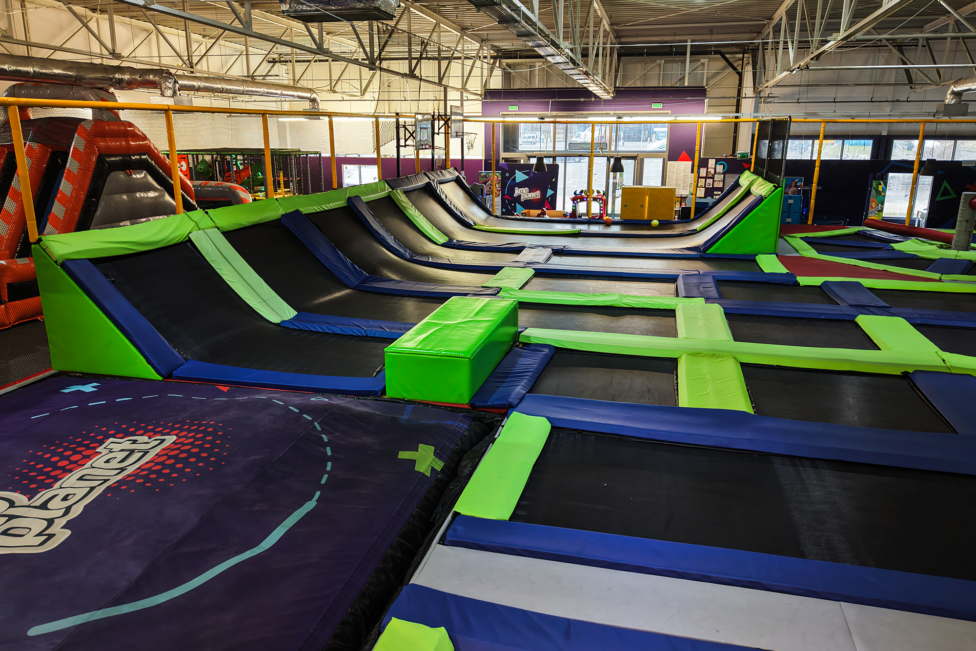 Image gallery marquee